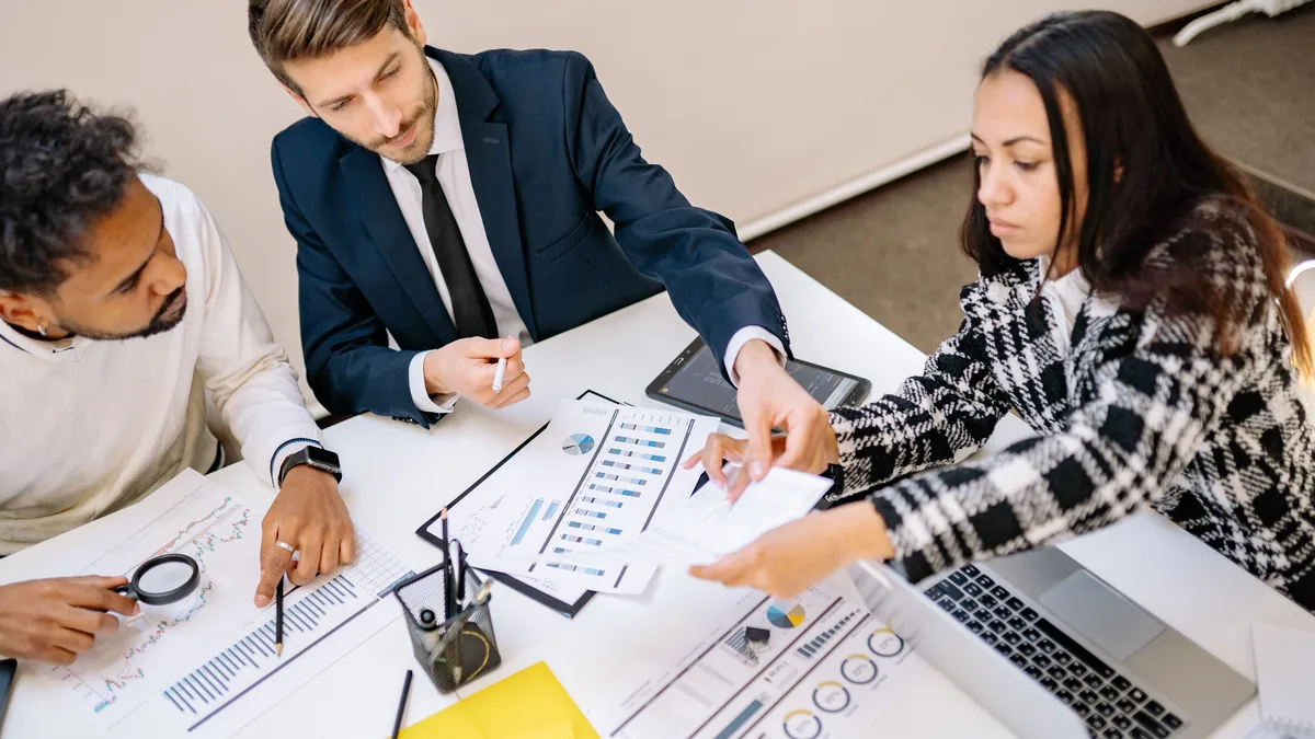 Plano de saúde empresarial tem carência? Como funciona?