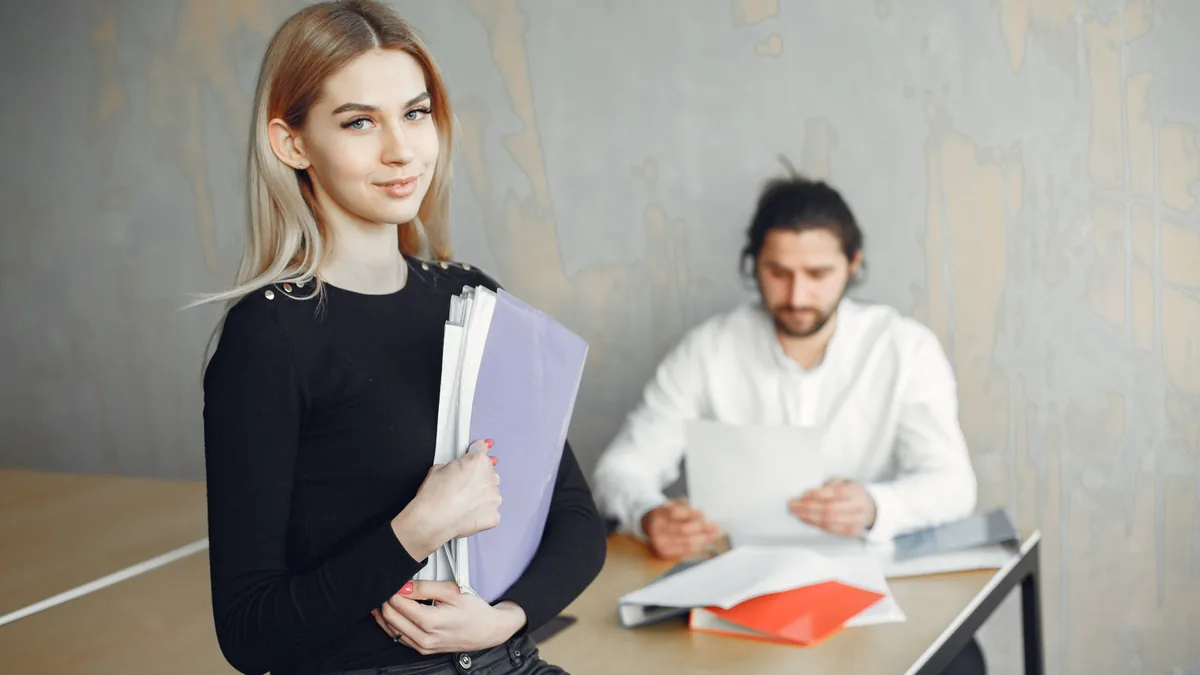 Como incluir e excluir funcionários e dependentes no plano da empresa?